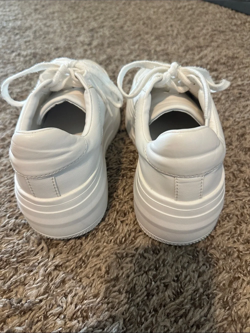 Steve Madden Perrin White Sneakers a